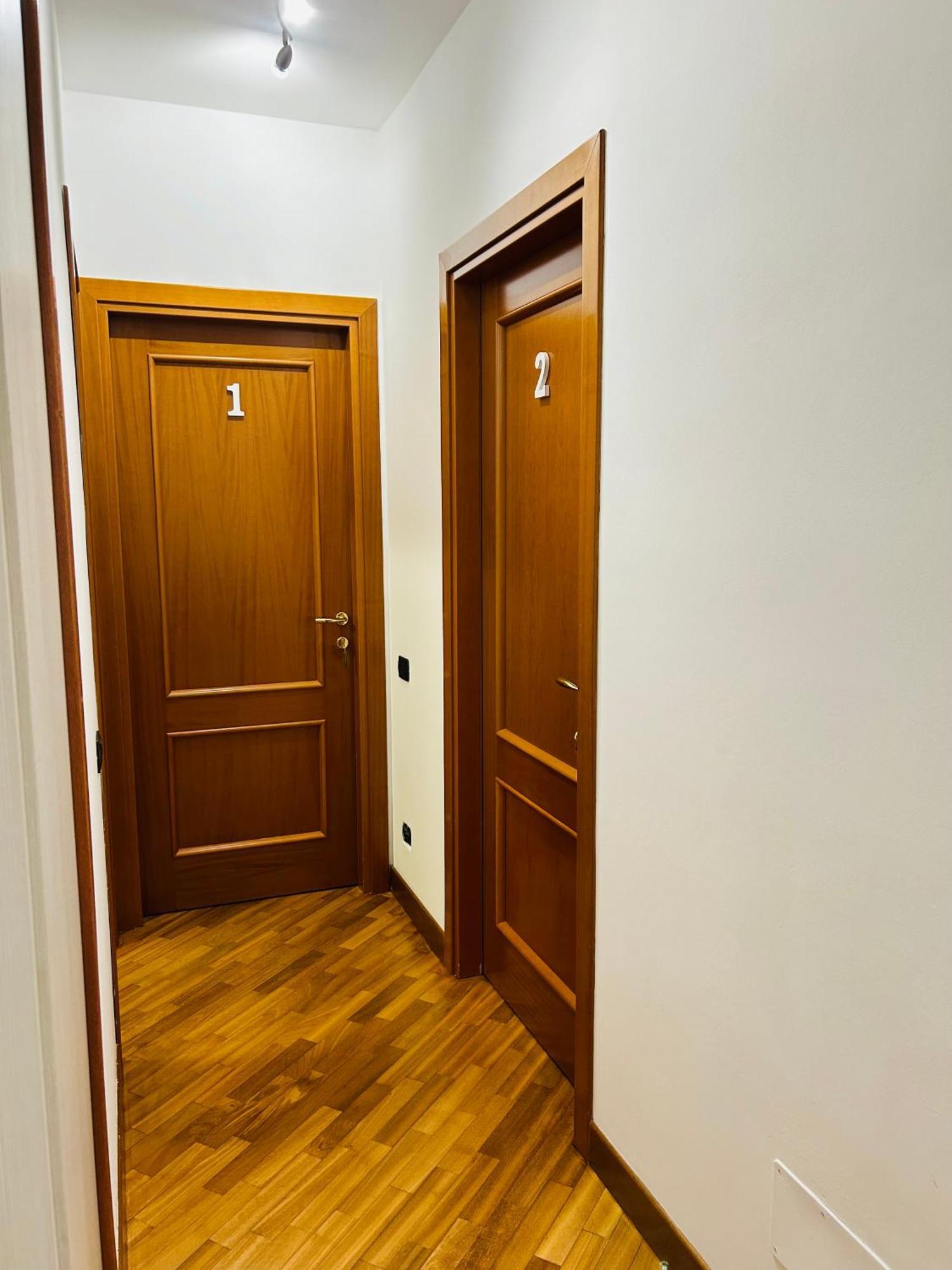 The House Room Aeroporto Fiumicino Bagian luar foto