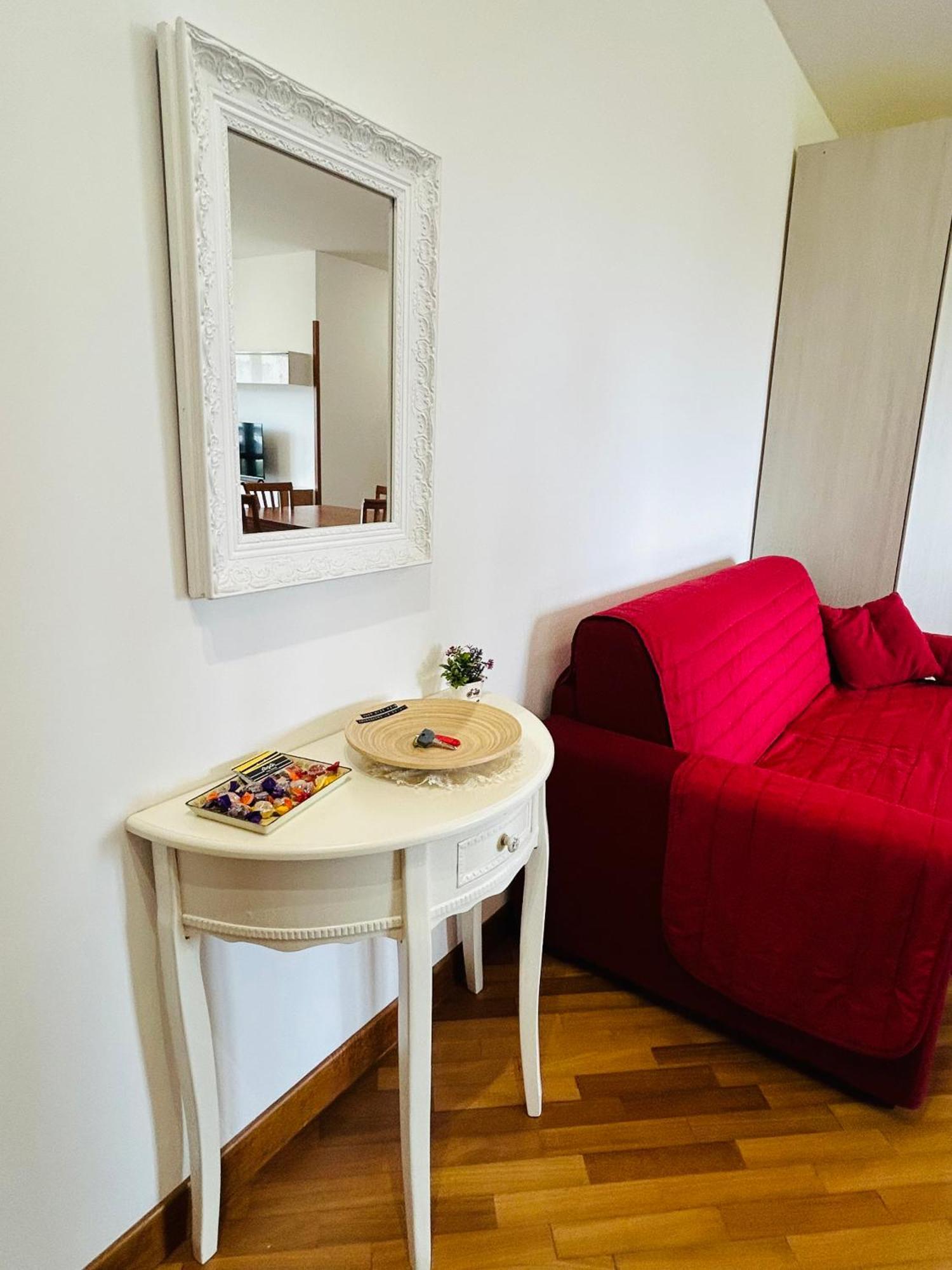 The House Room Aeroporto Fiumicino Bagian luar foto